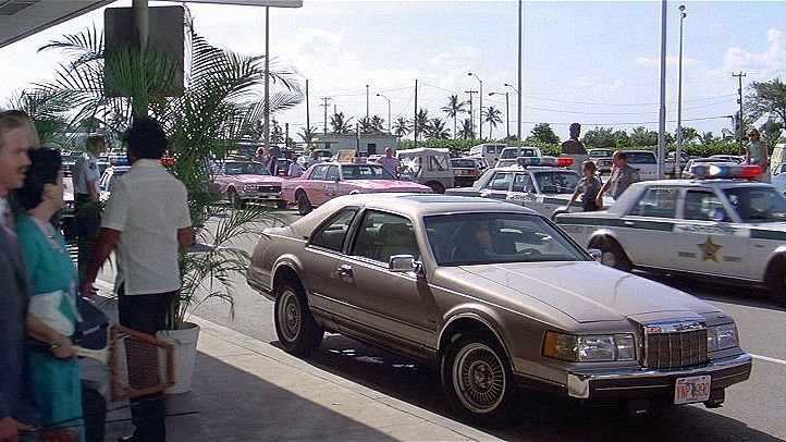 Lincoln Mark VII LSC - Licence To Kill