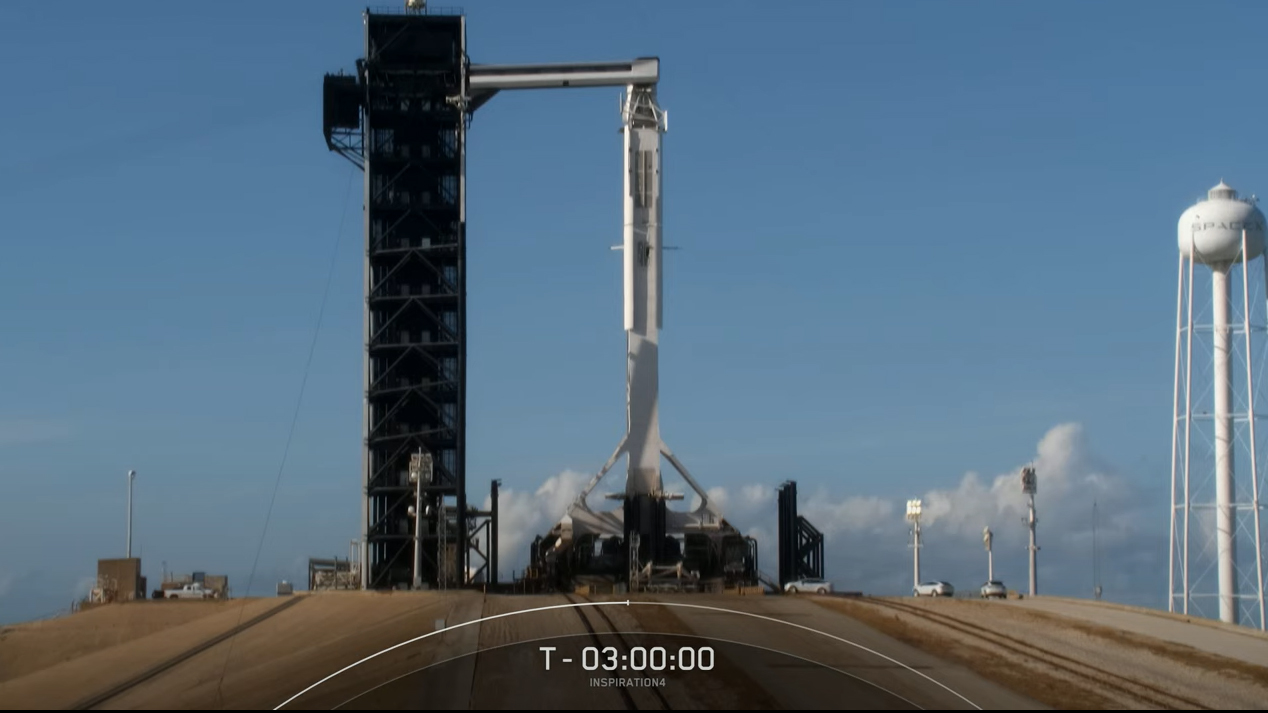 SpaceX Inspiration4 launch day photos.