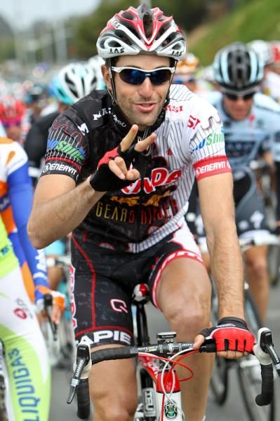 Roman Kilun (Kenda-5 Hour Energy) saying hello on this morning's roll-out.