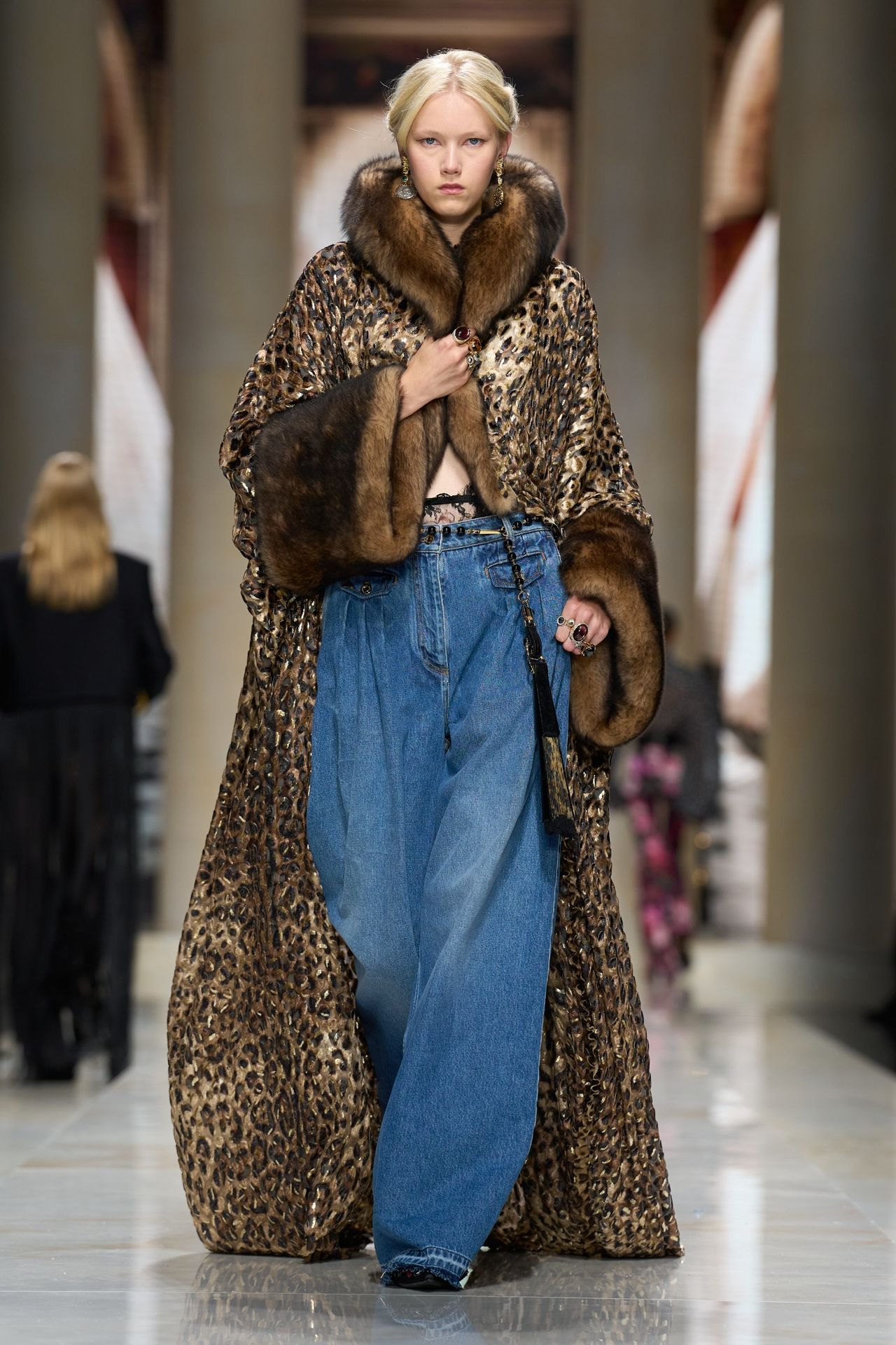 Dolce &amp; Gabbana S/S 2027 runway show