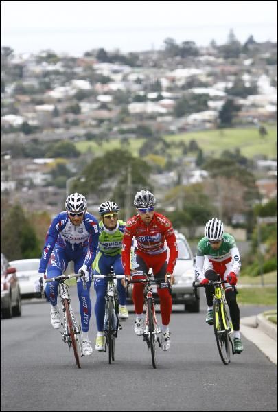 Daniele Bennati, Luca Paolini, Filippo Pozzato and Giovanni Visconti preview the course for the 2010 world road championships in Geelong, Australia.