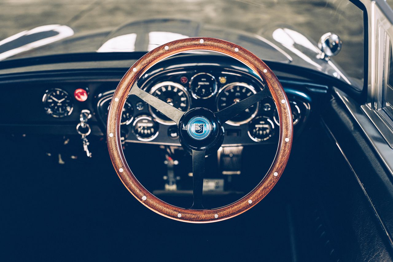 Aston Martin DB5 Junior cockpit
