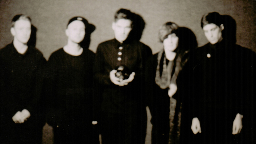 The Vestals: blurry by design