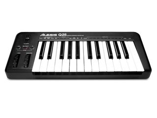 Alesis Q25: small but playable?