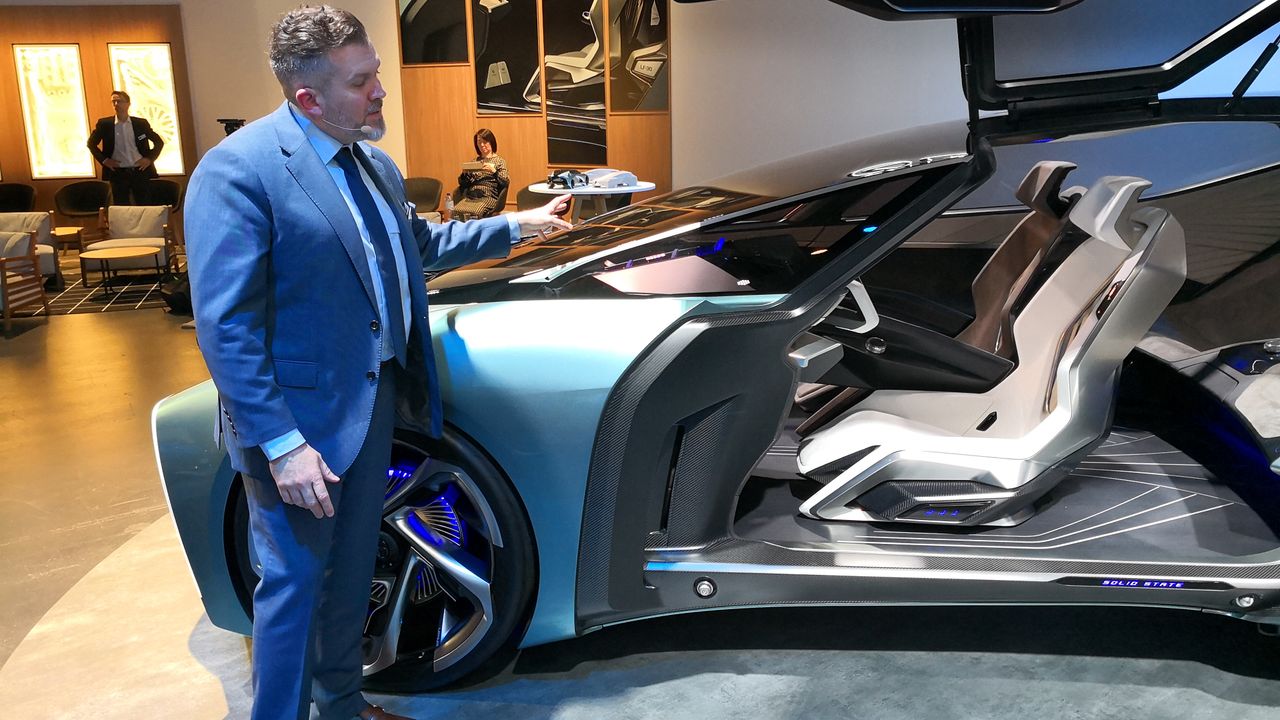 Lexus LF-30