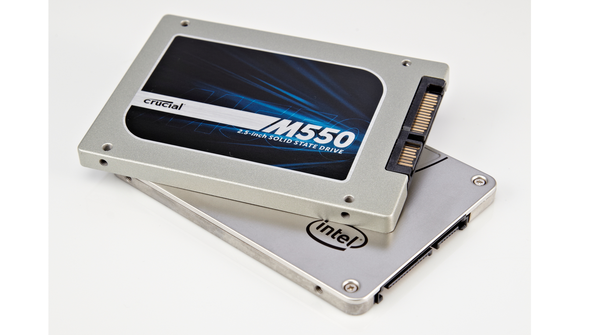 2crucial_ssd_top.jpg