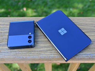 Surface Duo 2 Galaxy Z Flip