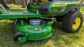 John Deere Z370R Electric ZTrak™ Mower