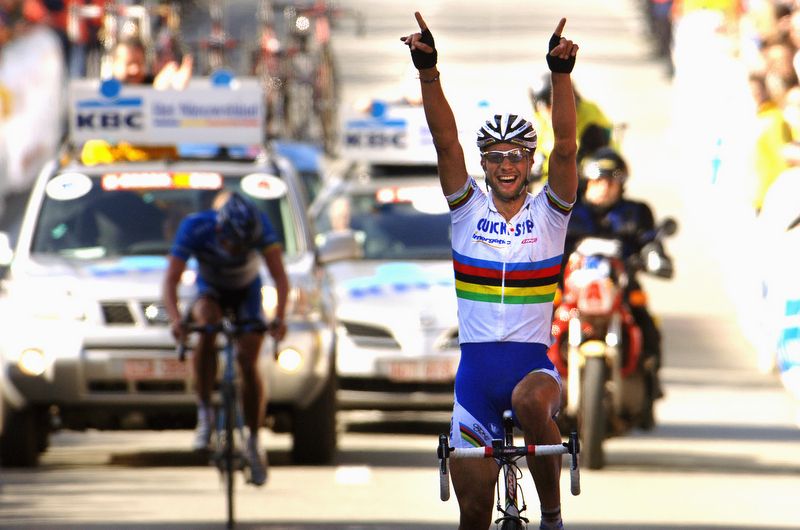 Tom Boonen celebrates his 2006 De Ronde win