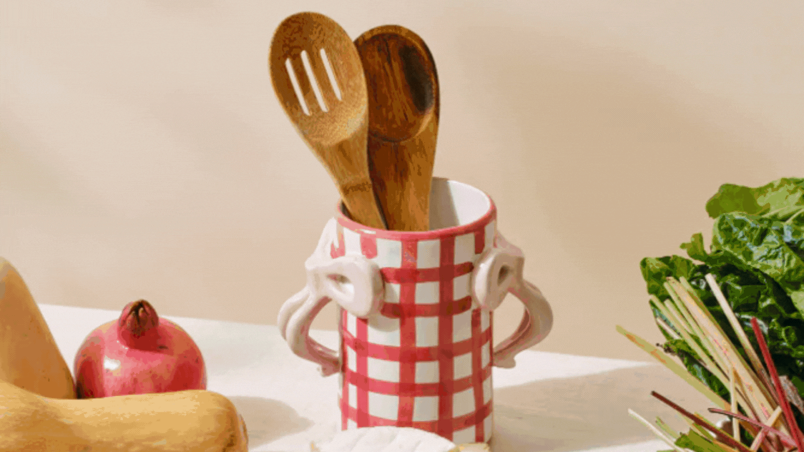 bow serveware and glassware