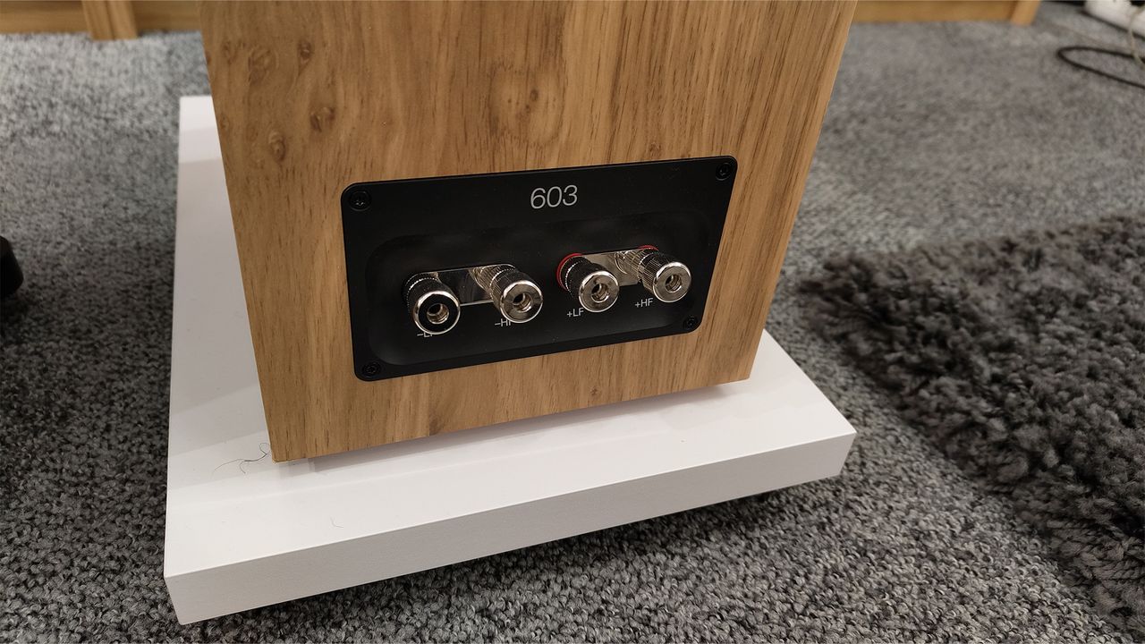 Floorstanding speakers: Bowers &amp; Wilkins 603 S3