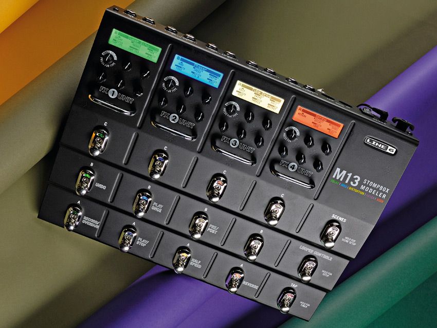 The stomp switches have small LEDs to guide you in stage situations