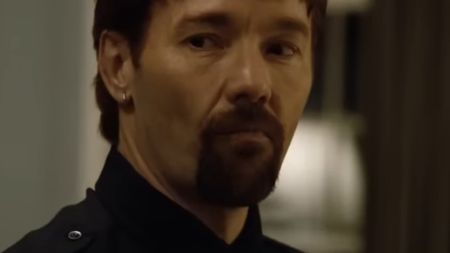 Joel Edgerton with a Van Dyke beard in The Gift