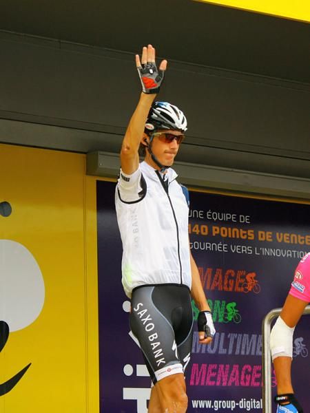 Andy Schleck (Saxo Bank) waves to the crowd.