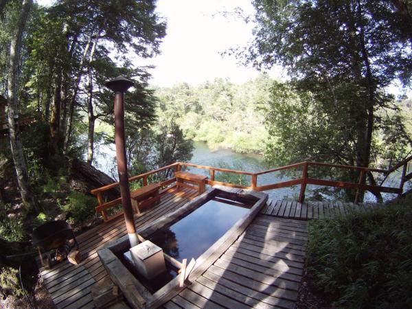 Our cabana with natural river water ice bath/wood fire heated hot tub