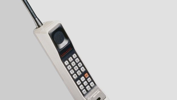 101: Motorola Dynatac 8000X (1983)