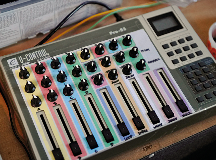 Evolution UC33a