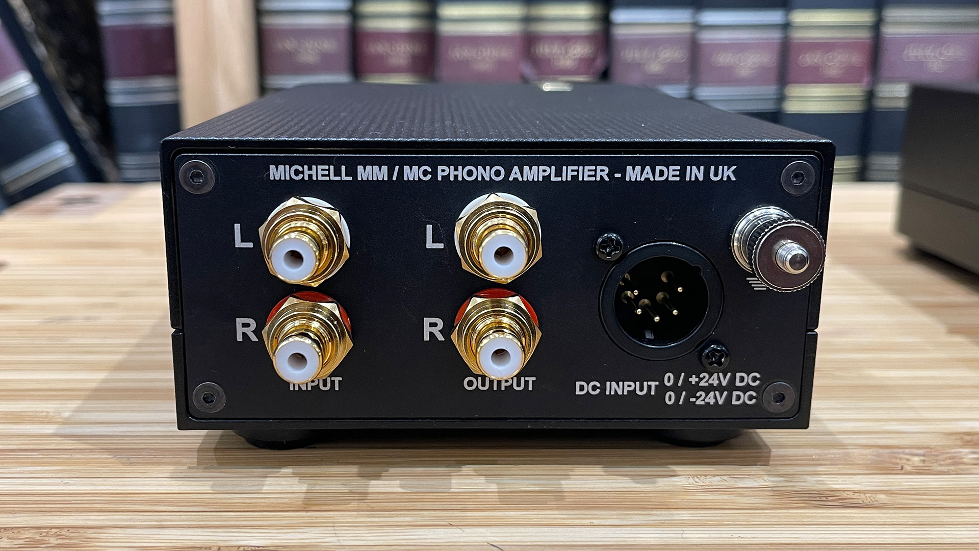 Michell Apollo phono stage, rear of unit showing connections