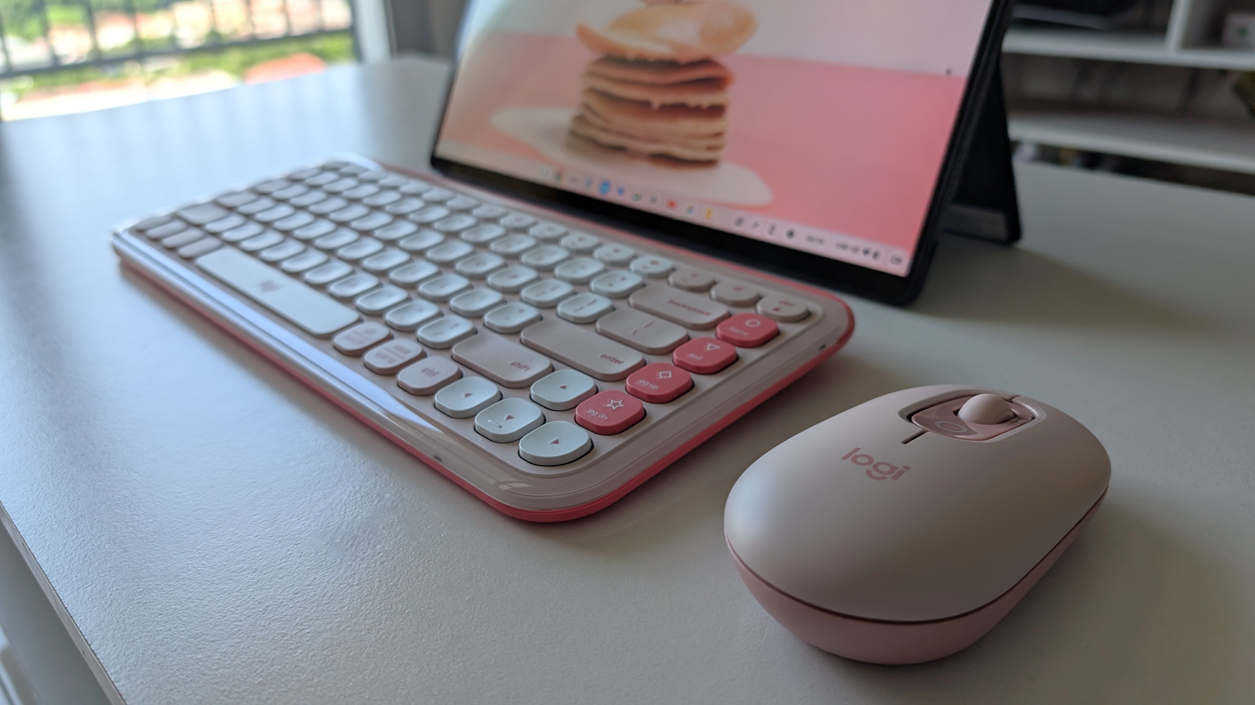 Hands-on with the Logitech POP Icon Keys: AI in a keyboard