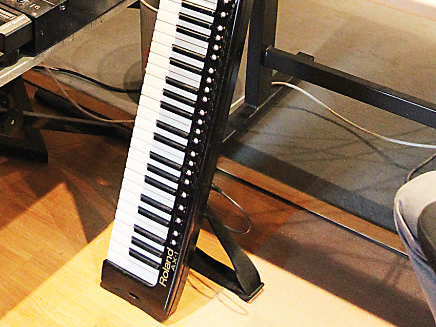 Roland AX-1