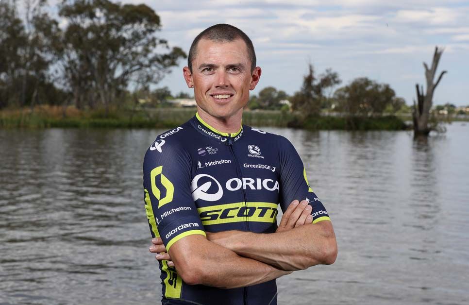 GreenEdge teams become Orica-Scott as new kits unveiled - Gallery