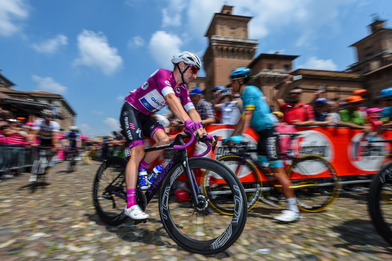 Elia Viviani (Quick-Step) at the start