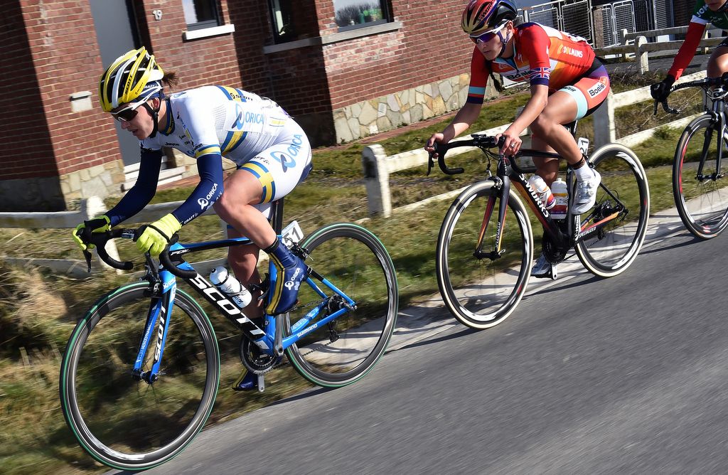 Emma Johansson (Orica-AIS) followed by Lizzie Armitstead (Boels Dolmans)