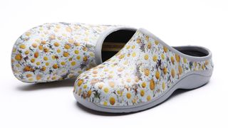 Backdoor Shoes Daisy Garden Clogs on white background