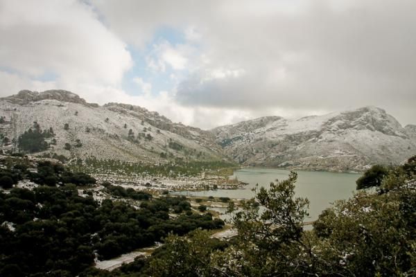 At the top of the mountains a beautiful sight of Lake Cuber, a natural reservoir.