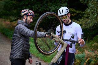 Off-road cycling coach instructing Andy Turner