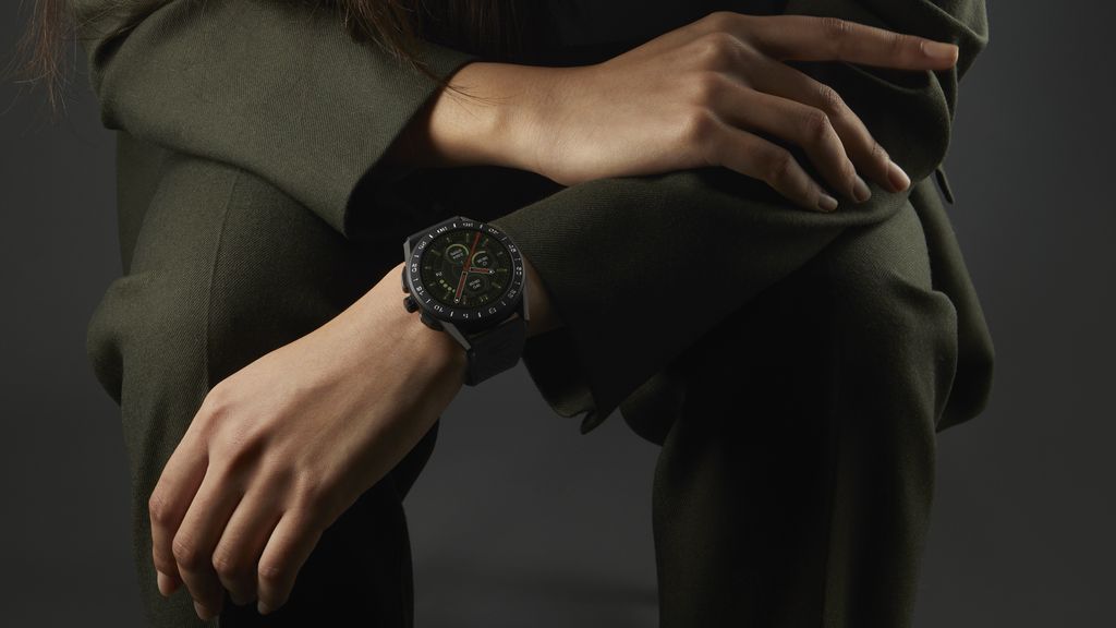 tag heuer connected 2020 titanium and black ceramic rubber smartwatch