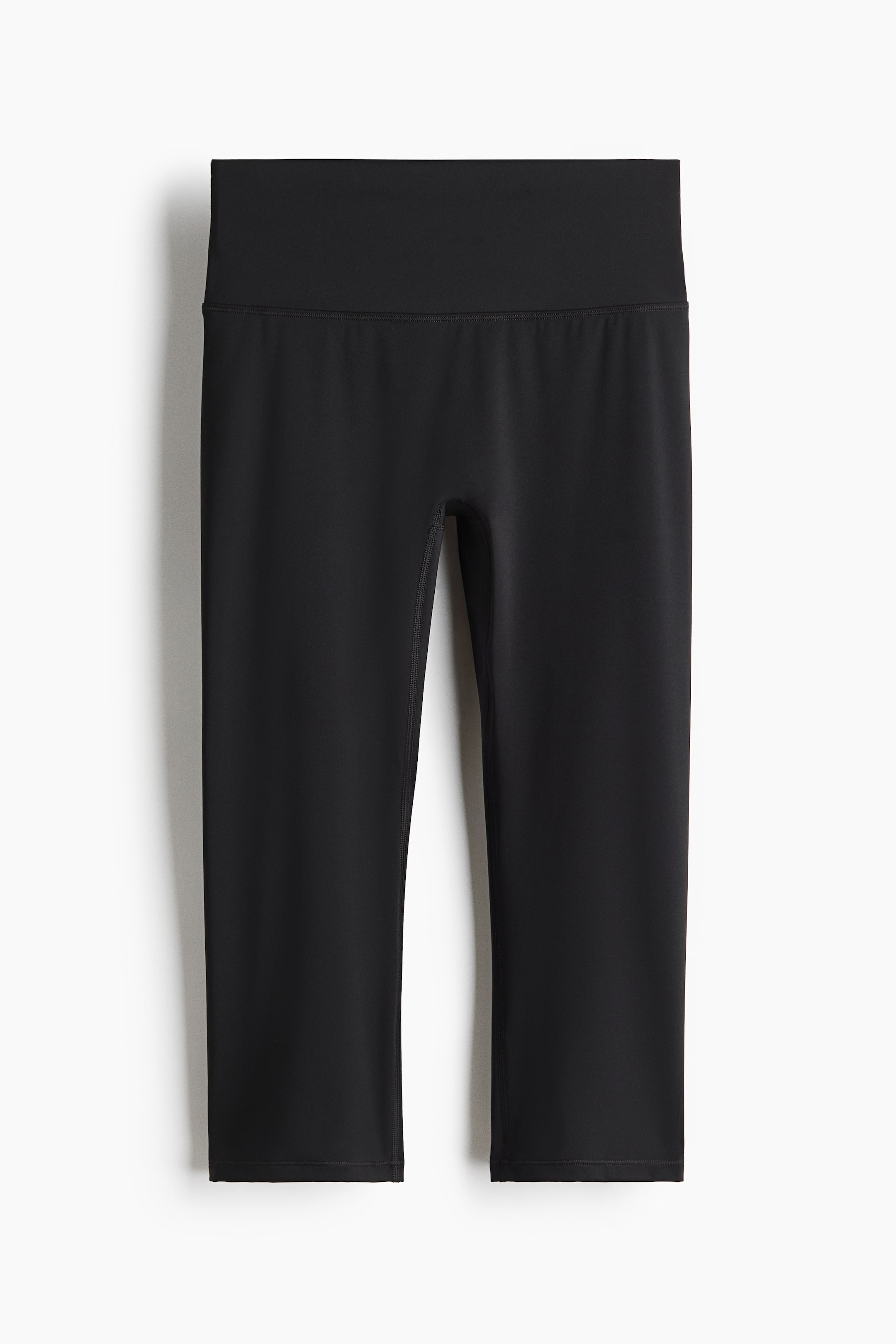 capri leggings with sculpting moves and merchandise;