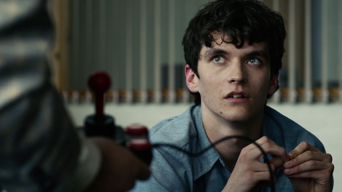 Fionn Whitehead as Stefan in Black Mirror: Bandersnatch