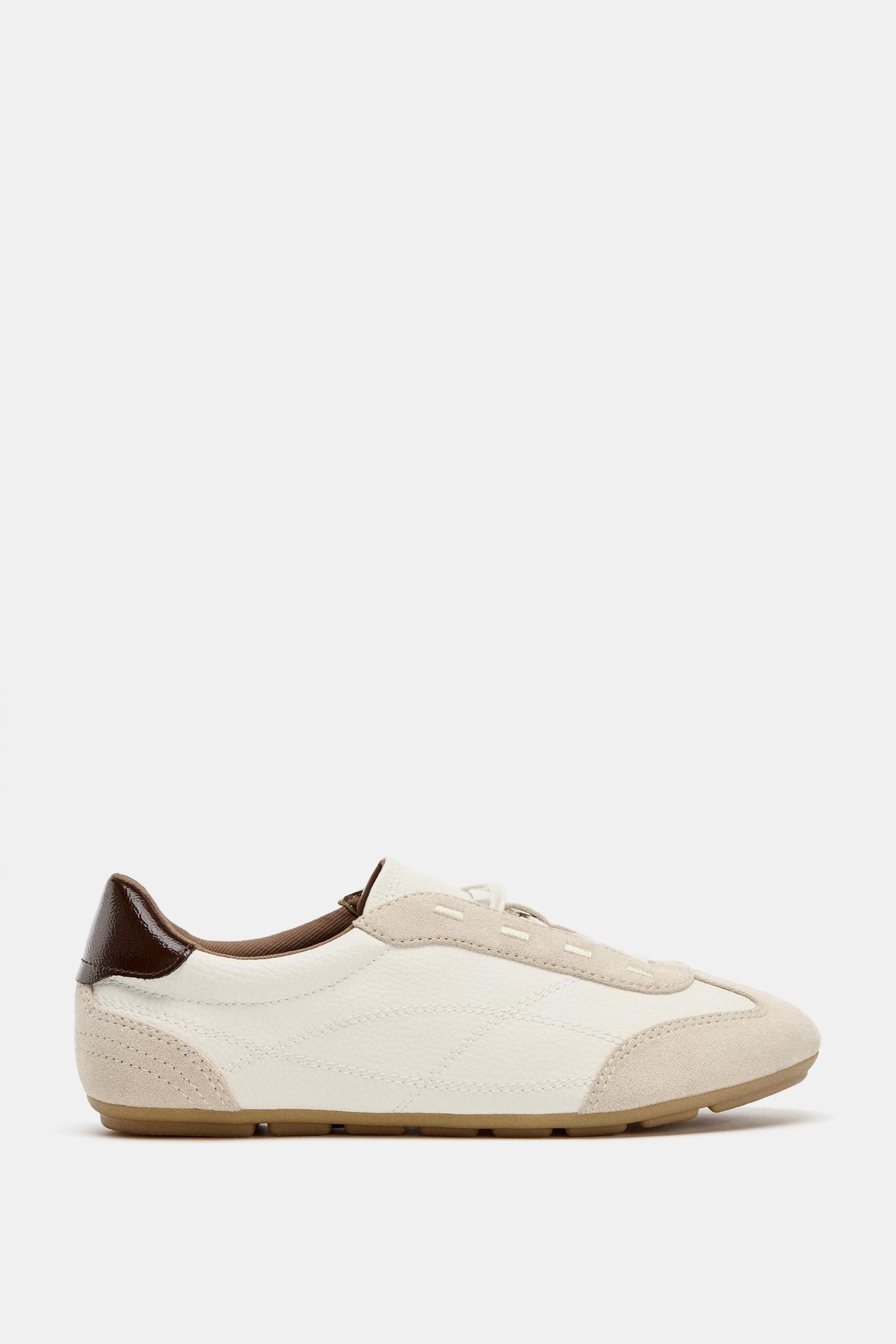 Contrast Running Shoes