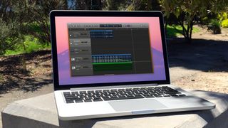 GarageBand: How to fade out