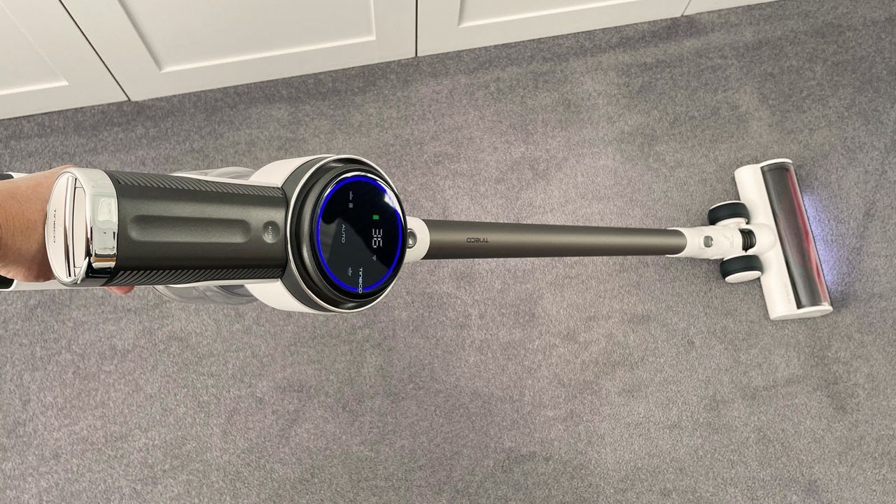 Tineco Pure One S12 Pro EX being tested