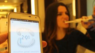 Oral B SmartSeries 5000 toothbrush smartphone review