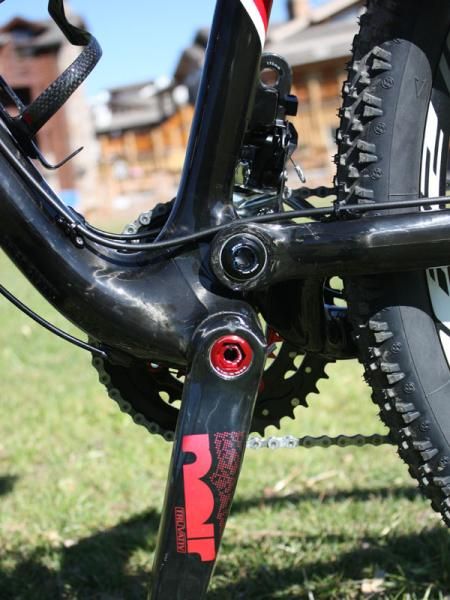 Hard points in the asymmetrical chain stays are net molded carbon fiber with no aluminum inserts. Likewise, the bottom bracket bearings drop directly into the carbon shell.