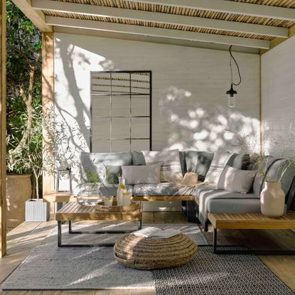 Garden Trading Harbour outdoor pendant light