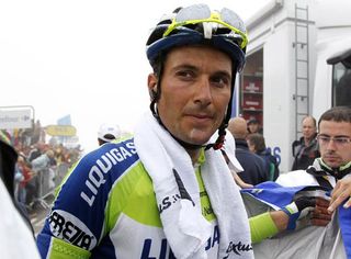Ivan Basso (Liquigas - Doimo) on the Tourmalet summit.