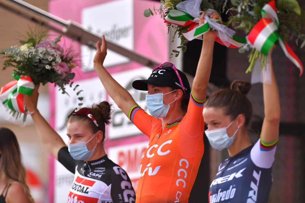 Marianne Vos wins stage 5 at the 2020 Giro Rosa