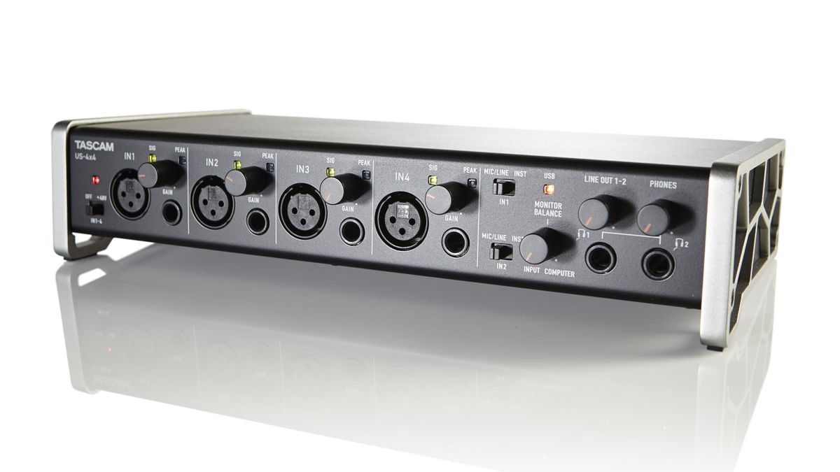 If you need a little more connectivity, the US-4x4 adds two inputs and outputs to the US-2x2 design