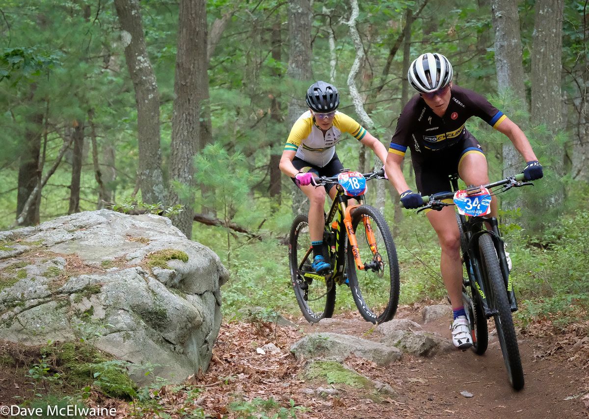Amy Beisel (Pro Cycling) and Bec Henderson (DanandBec) had a bit of a battle going