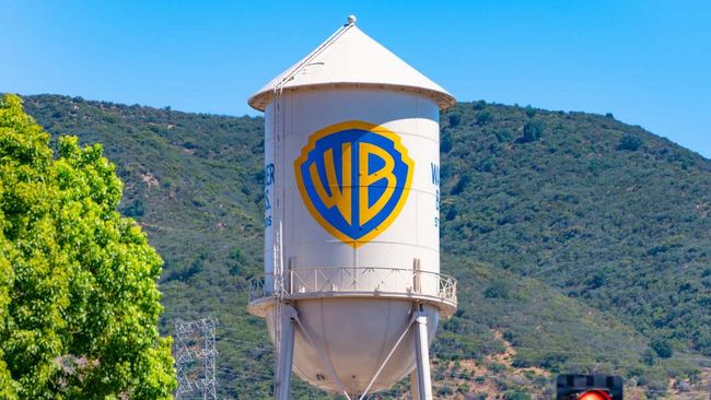 Water tower on Warner Bros. studio lot