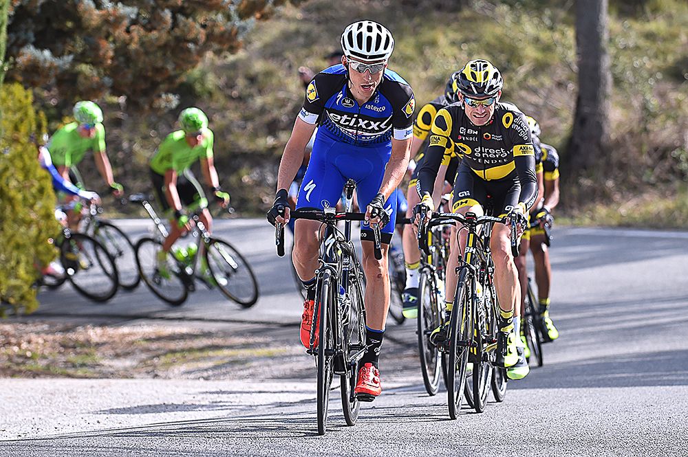Carlos Verona leads the chase