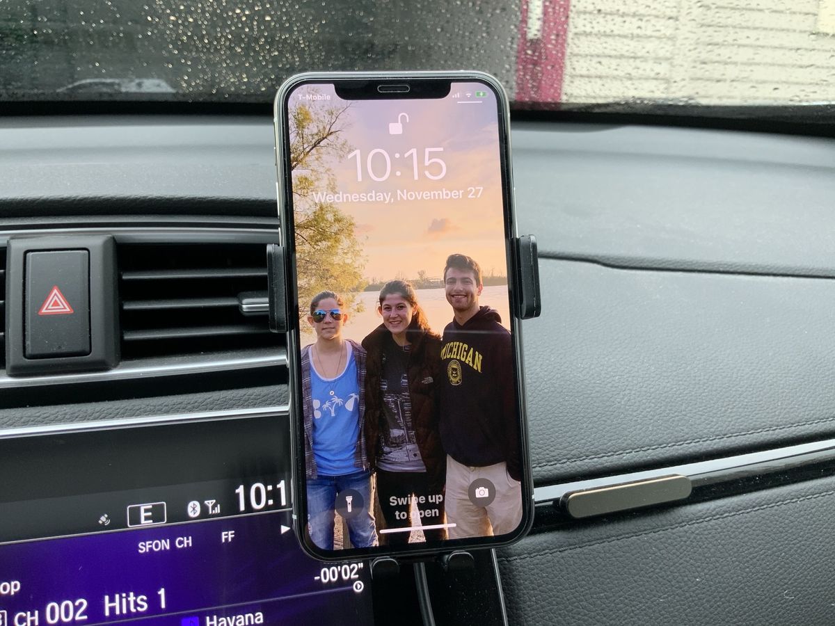 Totallee Wireless Car Charger