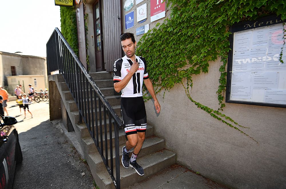 Tom Dumoulin (Sunweb) meets the team for a spin on the second rest day