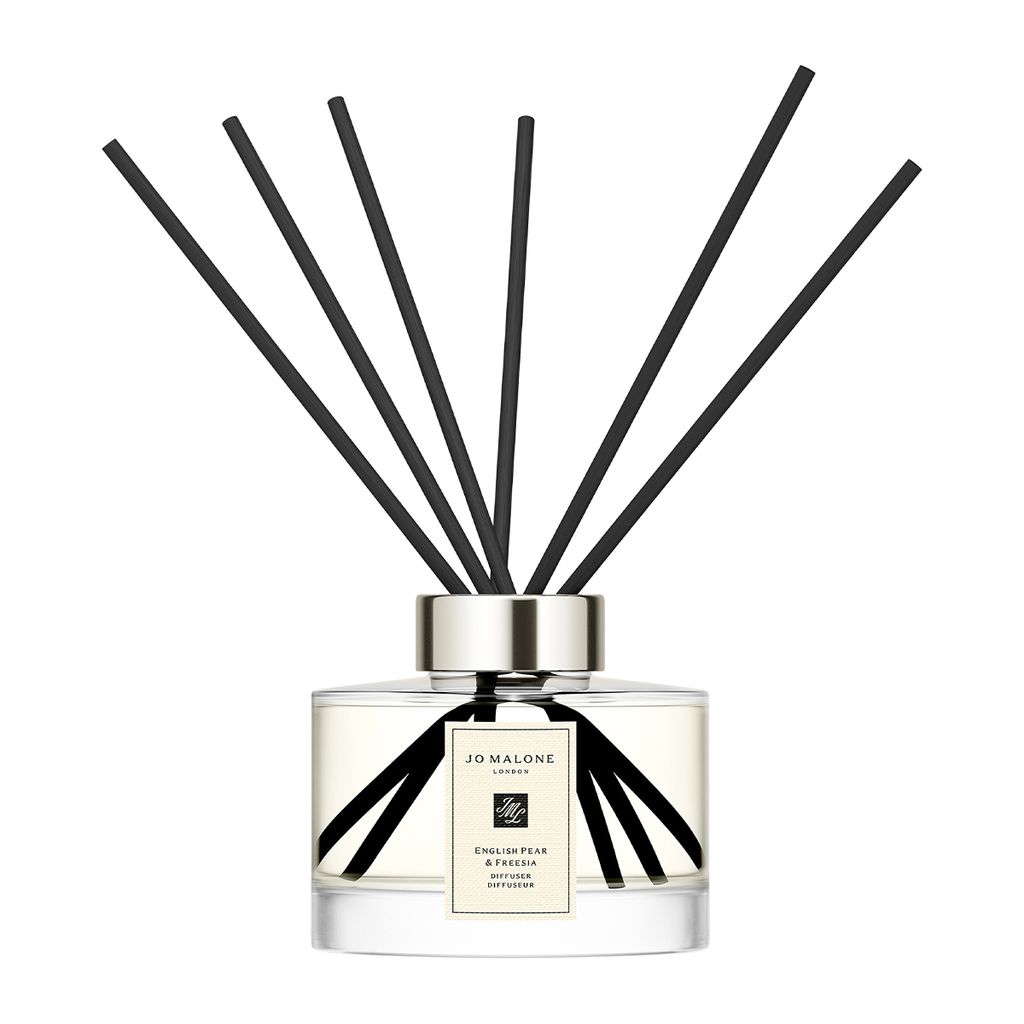 review-aroma360-s-scent-pods-that-do-it-all-who-what-wear