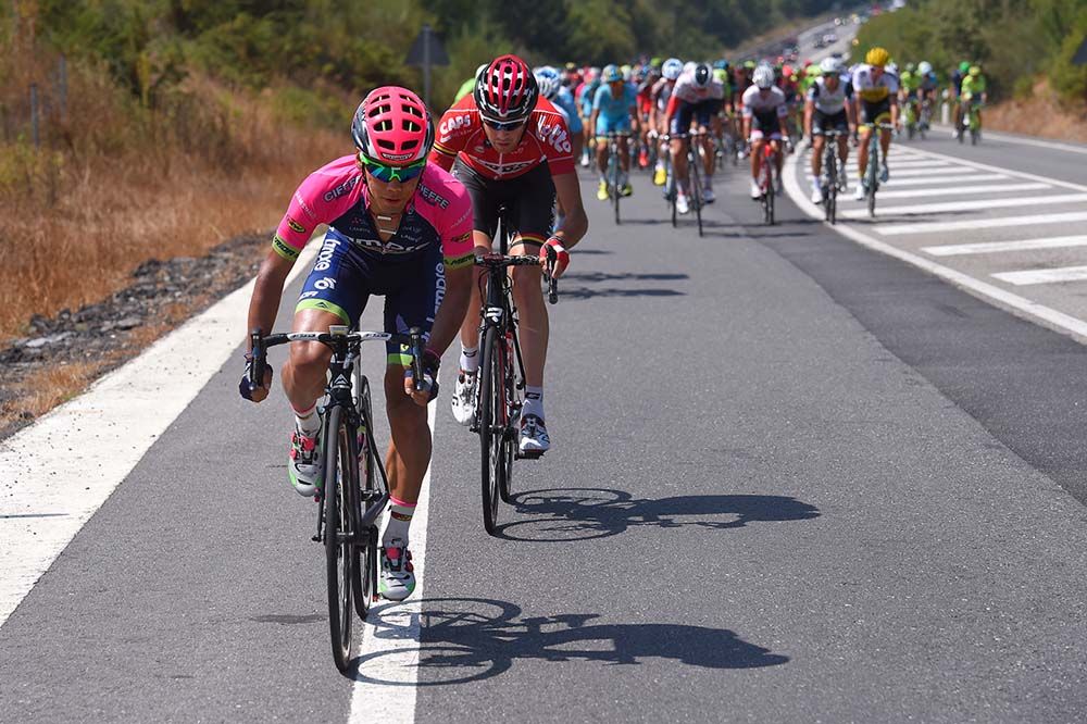 Yukiya Arashiro (Lampre-Merida) goes on the attack