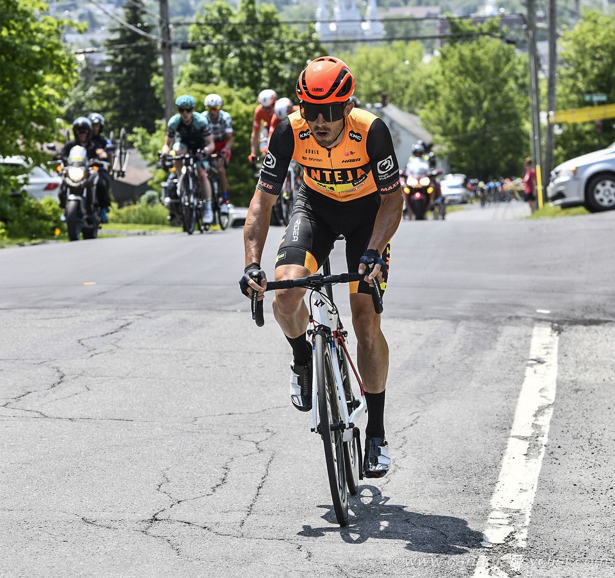 Diego Milan Jimenez (Inteja IMCA - Ridea DCT) attacks on the climb and bridges to Pier-Andr&Atilde;&copy; C&Atilde;&acute;t&Atilde;&copy;